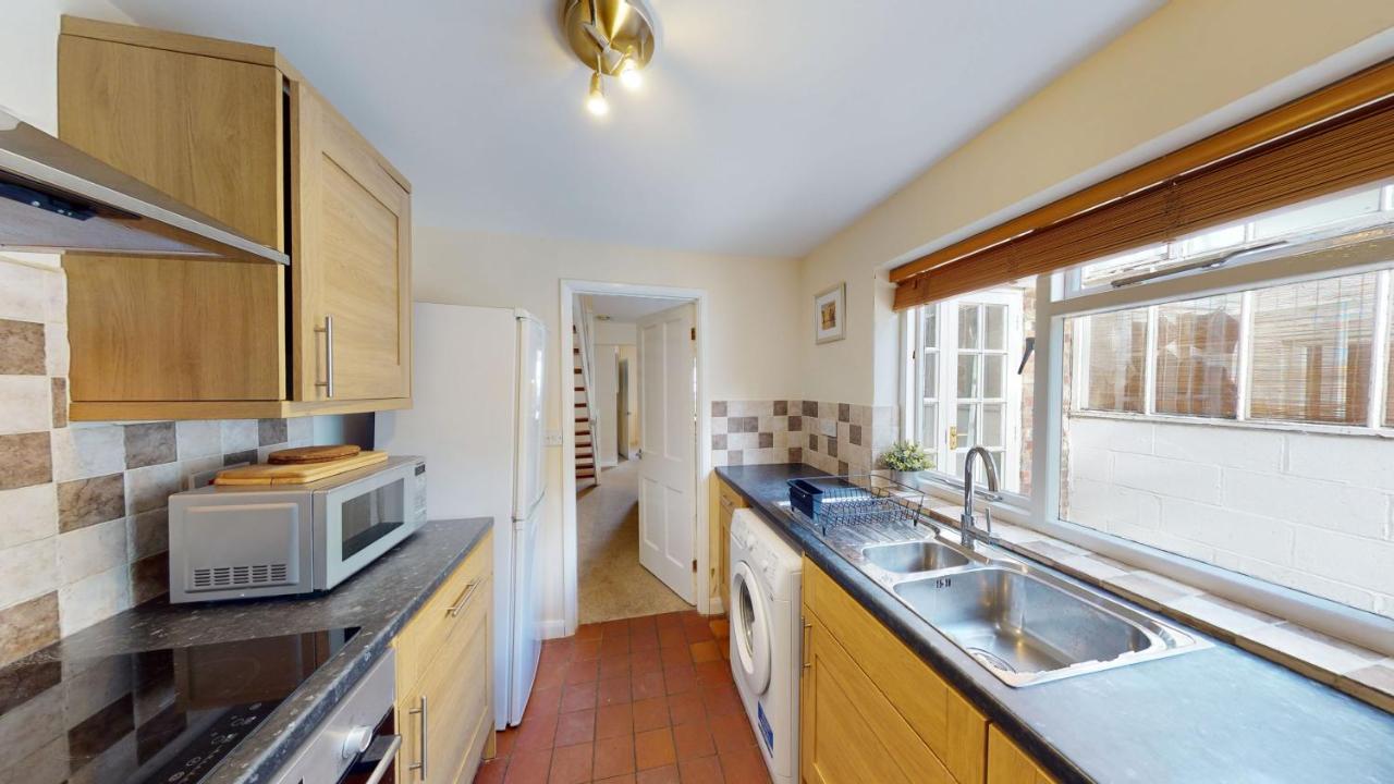 Holiday home Osney View
